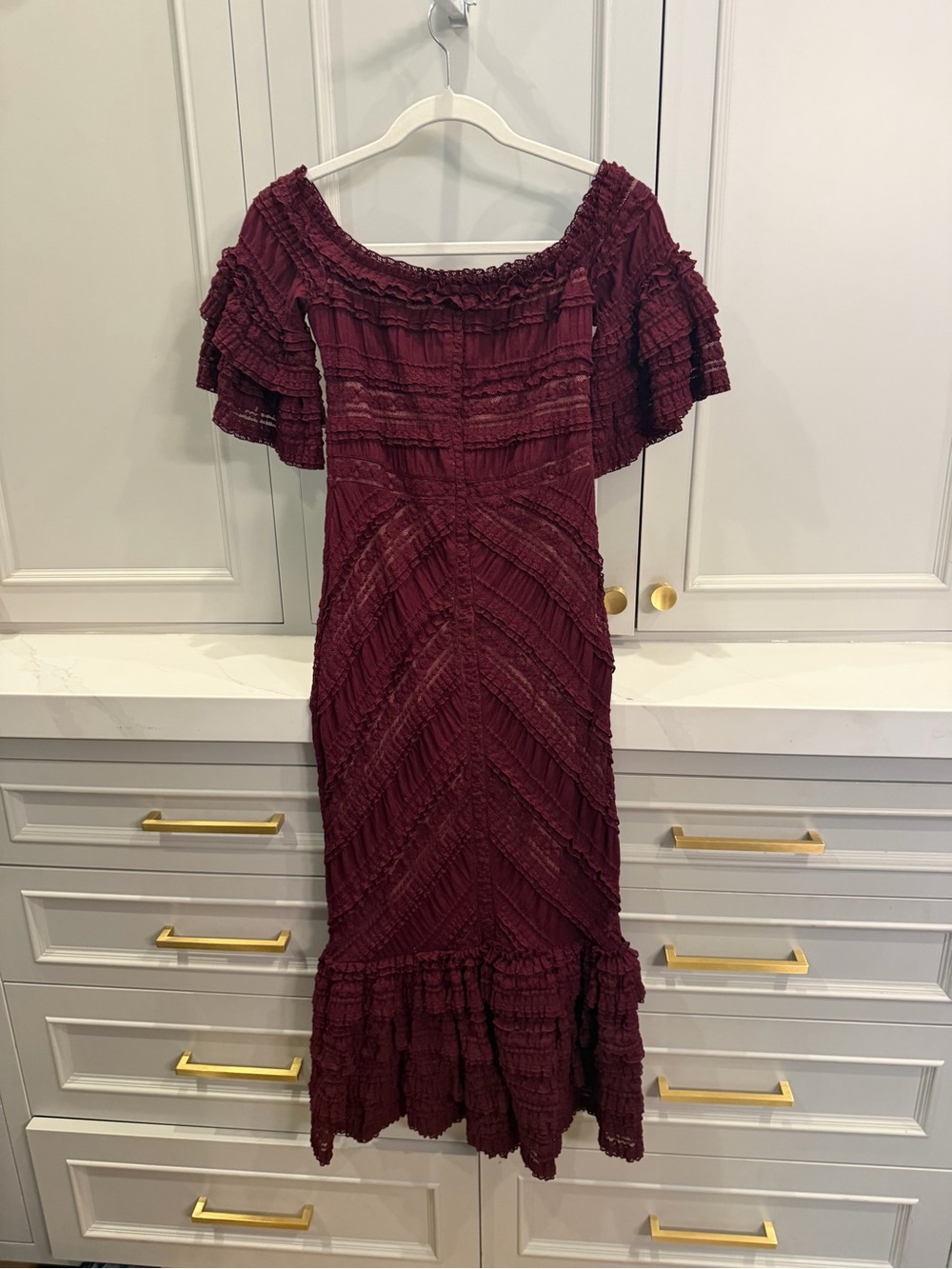 Cinq à Sept Burgundy Lace Ruffle Midi Dress Size 4
